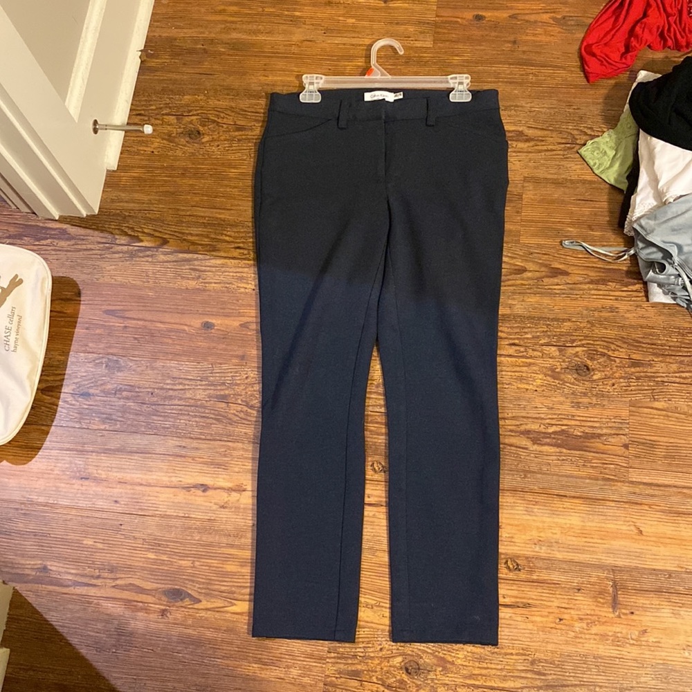 Calvin Klein fitted navy stretch trouser, size 6, 28” inseam